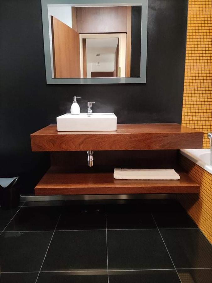Confort4You Apartment Герес Екстериор снимка